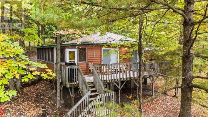 120 UPPER LAKE LANE, Frontenac