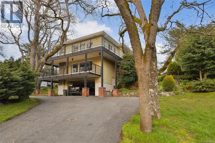 1200 Tolmie Ave, Saanich