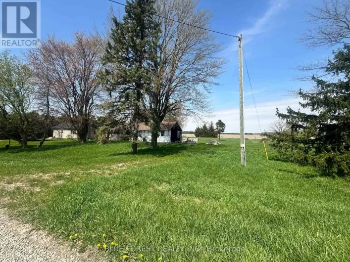 12003 BASE LINE, Chatham-Kent