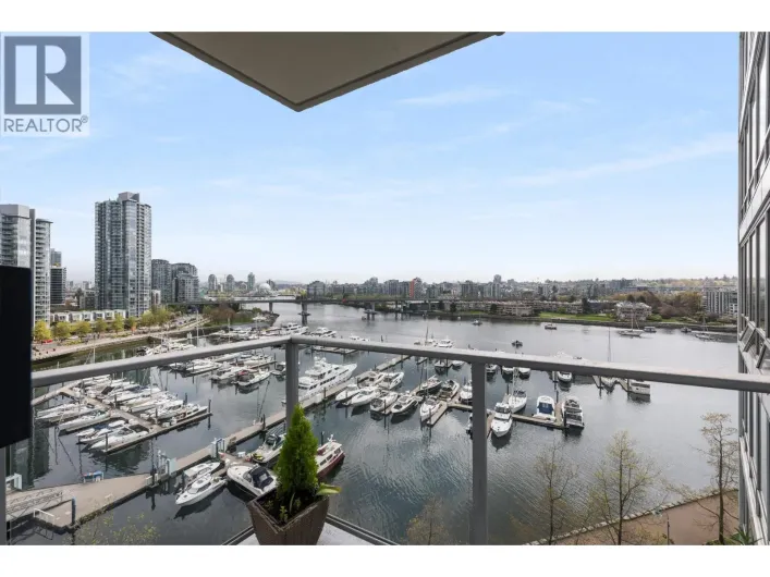 1201 1228 MARINASIDE CRESCENT, Vancouver
