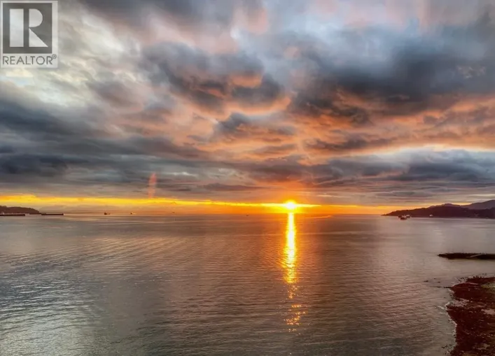 1201 2288 BELLEVUE AVENUE, West Vancouver