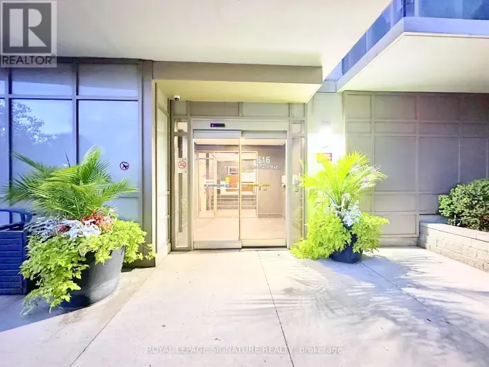 1201 - 816 LANSDOWNE AVENUE, Toronto