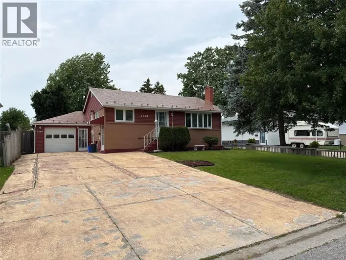 1201 GIFFEL ROAD, Sarnia
