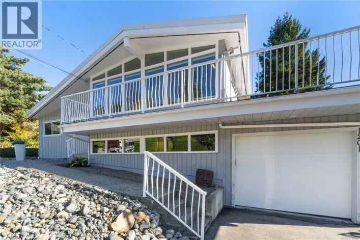 1201 Thunderbird Dr, Nanaimo