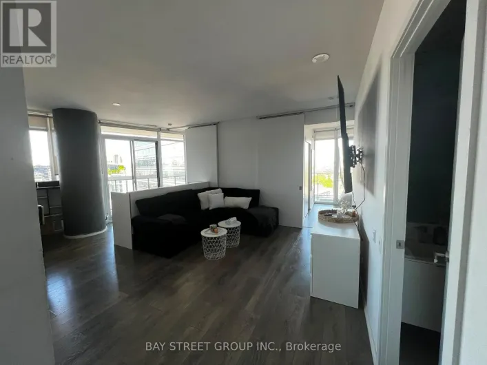 1202 - 125 PETER STREET, Toronto