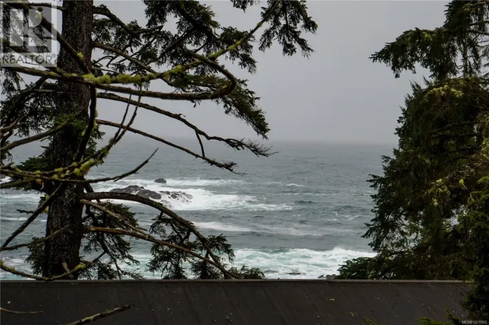 1202 596 Marine Dr, Ucluelet