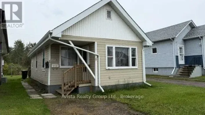 1202 GORE STREET W, Thunder Bay