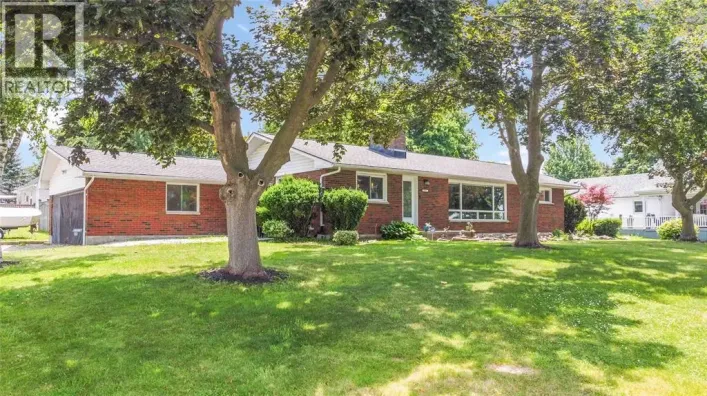1202 ST.CLAIR PARKWAY, St Clair