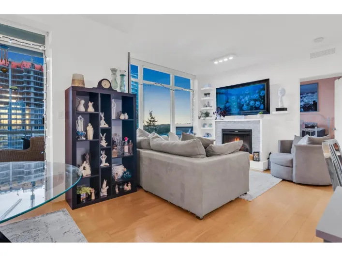 1203 15152 RUSSELL AVENUE, White Rock