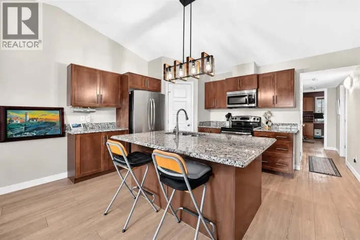 1203, 2781 Chinook Winds Drive SW, Airdrie
