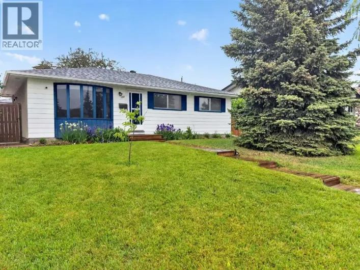 1203 34 Street SE, Calgary