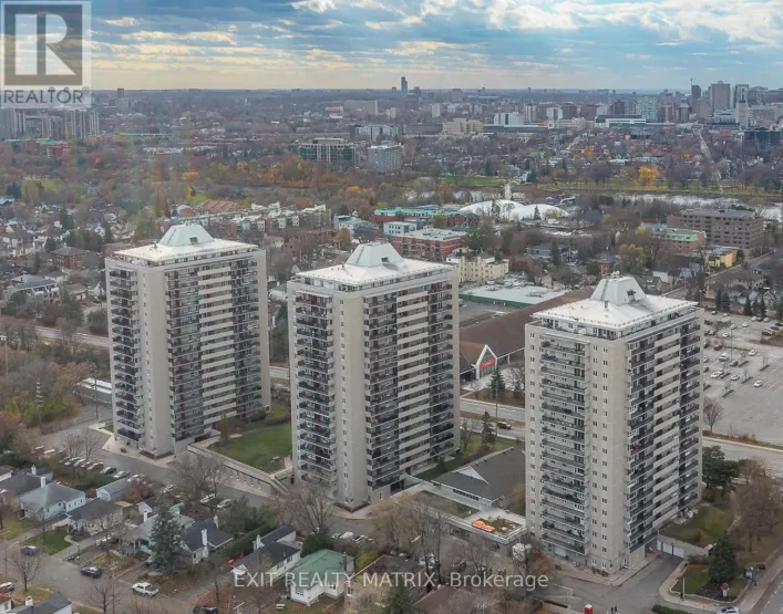 1204 - 158 B MCARTHUR AVENUE, Ottawa