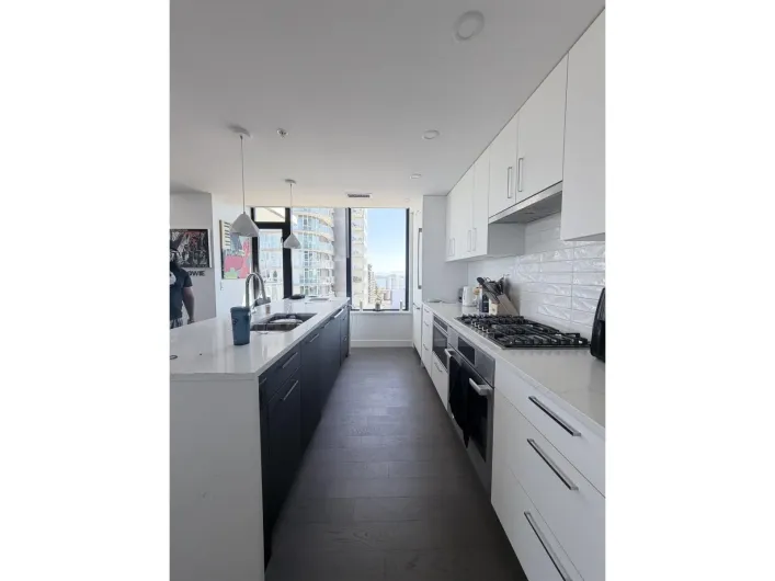 1205 1588 JOHNSTON ROAD, White Rock