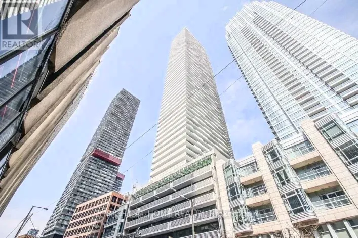 Apartment for sale: 1205 - 2221 YONGE STREET, Toronto
