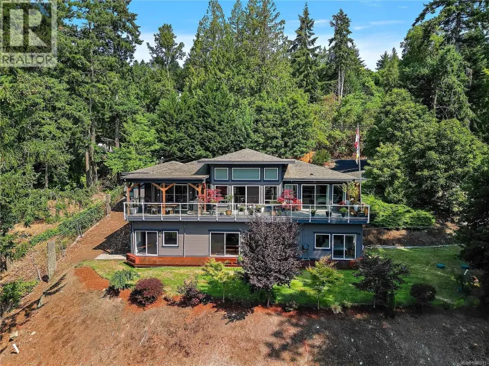 1205 Hillgrove Rd, North Saanich