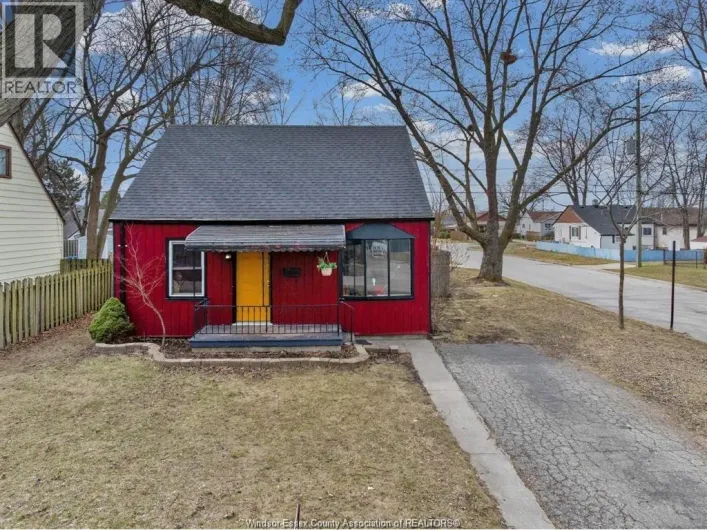 1205 OAK AVENUE, Windsor