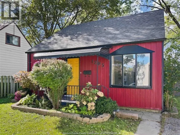 1205 OAK AVENUE, Windsor