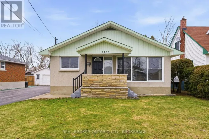 1205 OSBORNE AVENUE, Cornwall