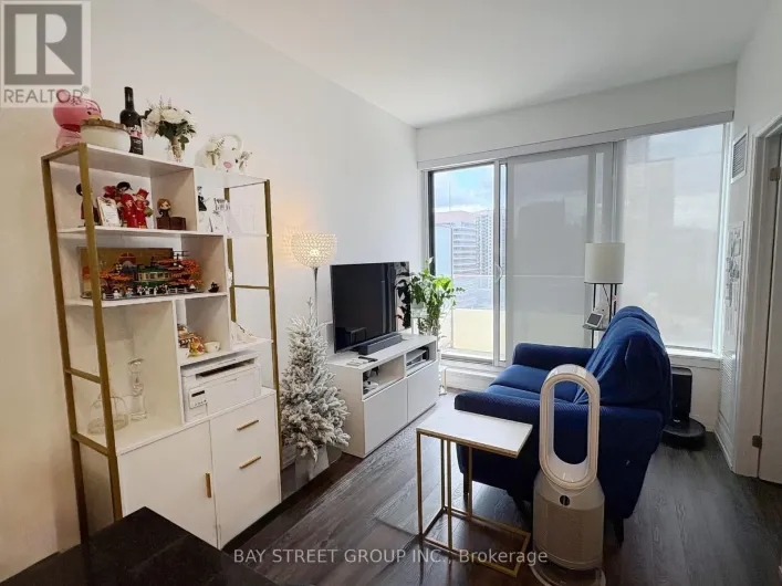 1206 - 75 CANTERBURY PLACE, Toronto