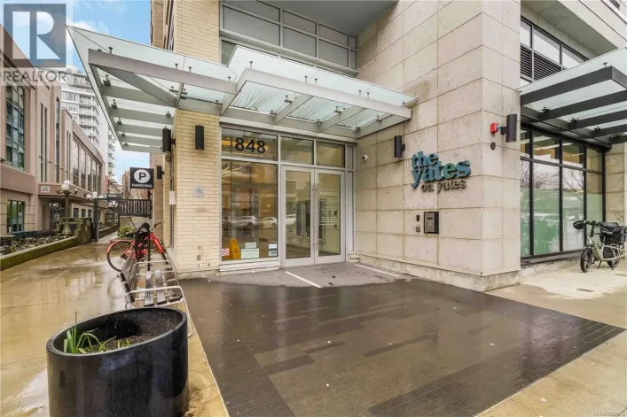 1206 848 Yates St, Victoria