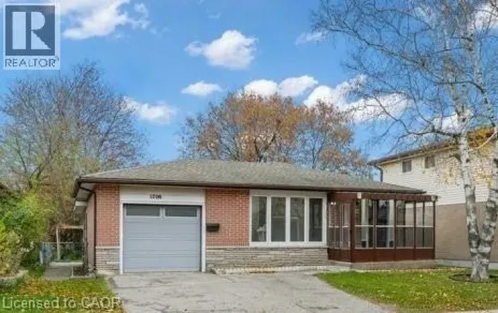 1206 VALENTINE Drive, Cambridge