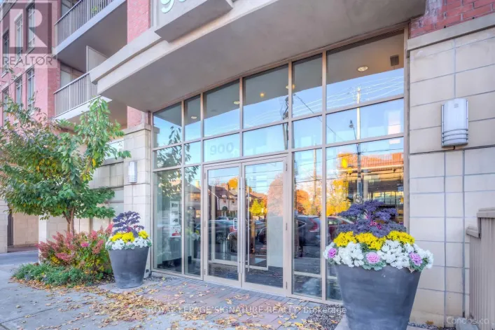 1208 - 900 MOUNT PLEASANT ROAD, Toronto