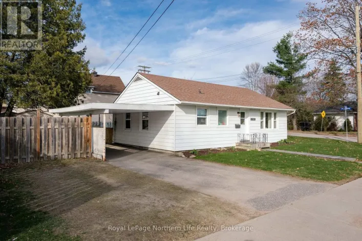 1208 GORMAN STREET, North Bay