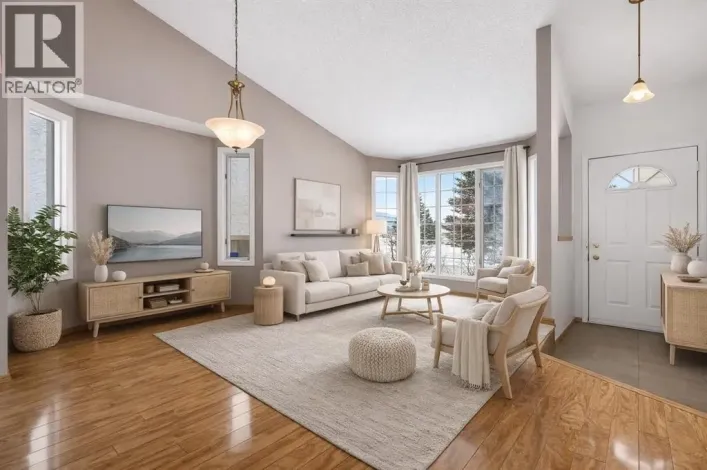 1208 Sunvista Way SE, Calgary