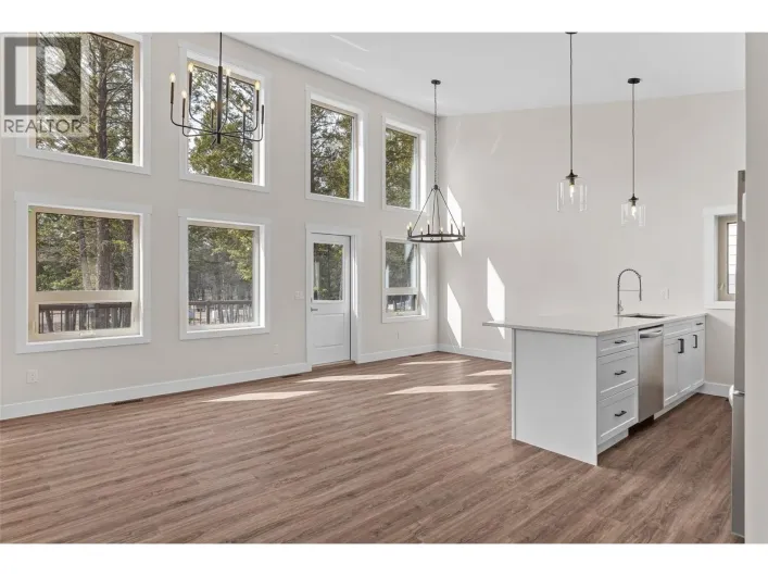 1208 Swansea Crescent, Windermere