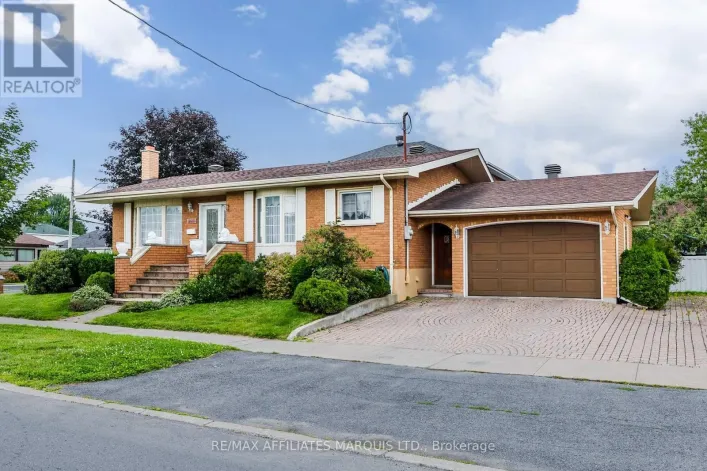 1208 THIRD STREET E, Cornwall