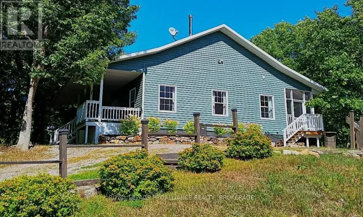 1208 WARRINGTON ROAD, Frontenac