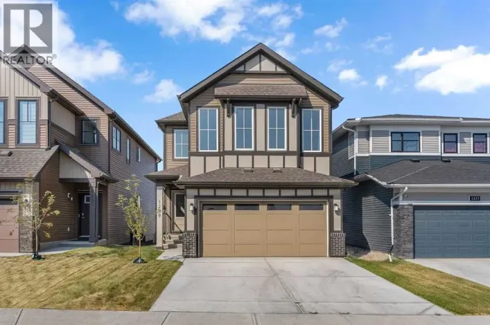 1209 Chinook Gate Bay SW, Airdrie