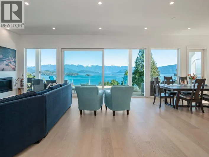 1209-1213 ST. ANDREWS ROAD, Gibsons