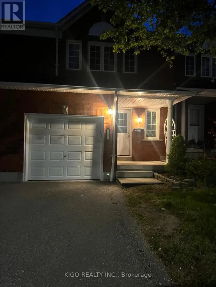 121 - 10 BASSETT BOULEVARD, Whitby