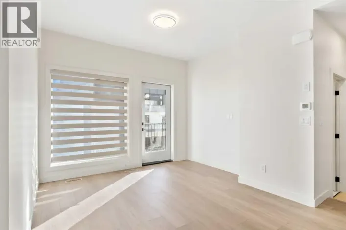 121, 1230 3 Street SE, High River