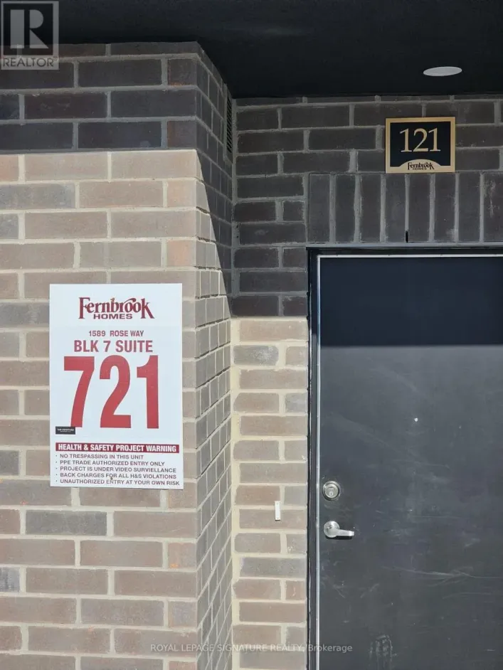 121 - 1589 ROSE WAY, Milton