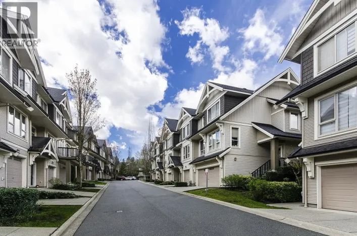 121 3105 DAYANEE SPRINGS BOULEVARD, Coquitlam