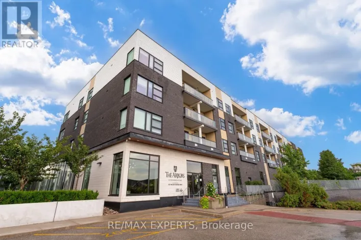 121 - 555 WILLIAM GRAHAM DRIVE, Aurora