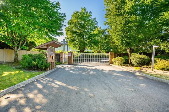 121 6841 138 STREET, Surrey