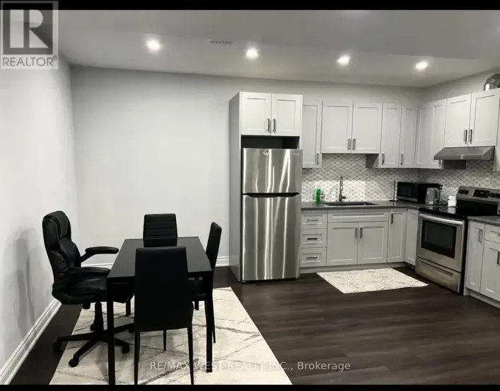 House for rent: 121 APPLEYARD AVENUE, Vaughan