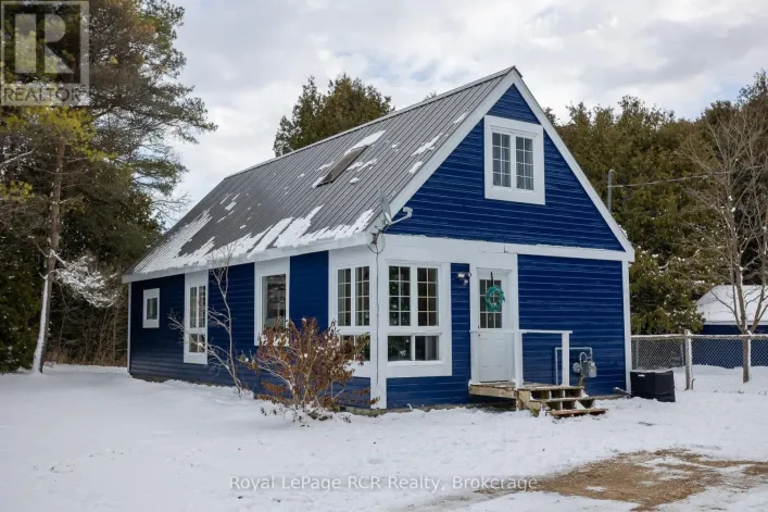 121 COLLINGWOOD STREET, Grey Highlands