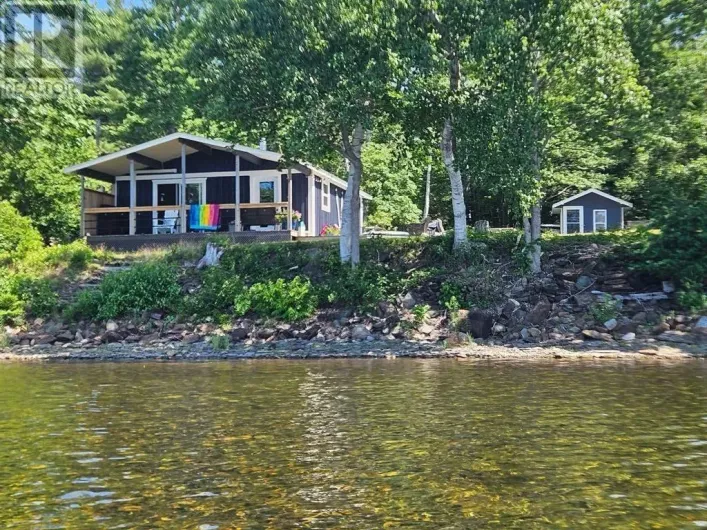 121 Dauphinee Road, Middle New Cornwall