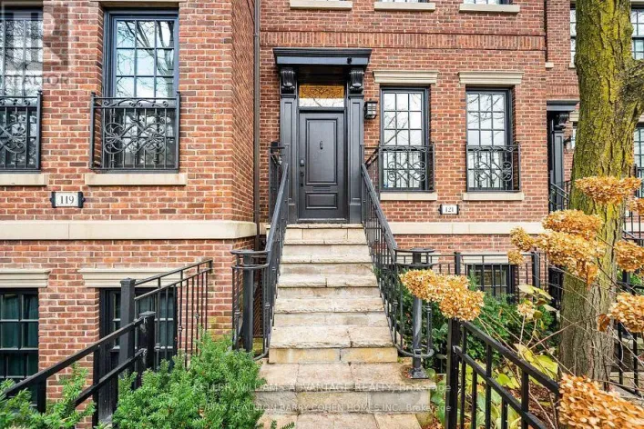 121 DAVENPORT ROAD, Toronto