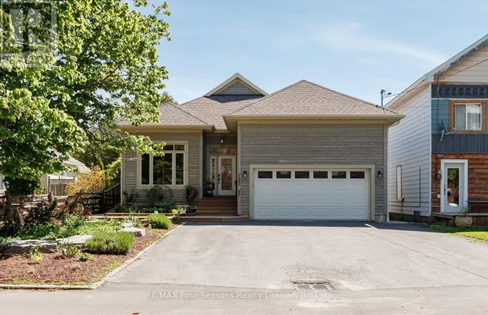 121 ELM STREET, Collingwood