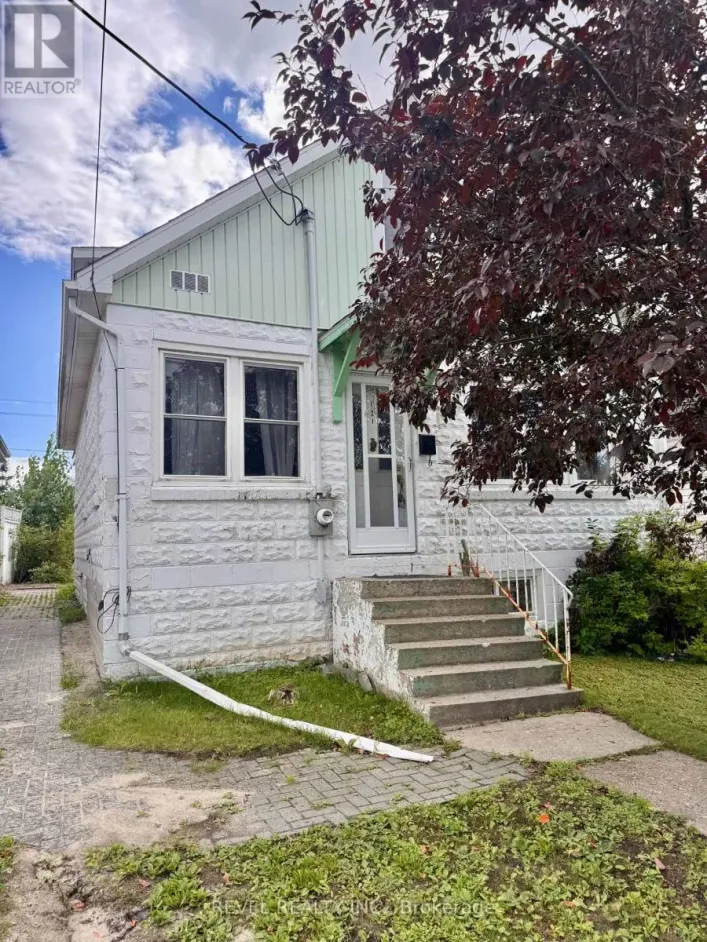 121 FLORAL AVENUE, Timmins