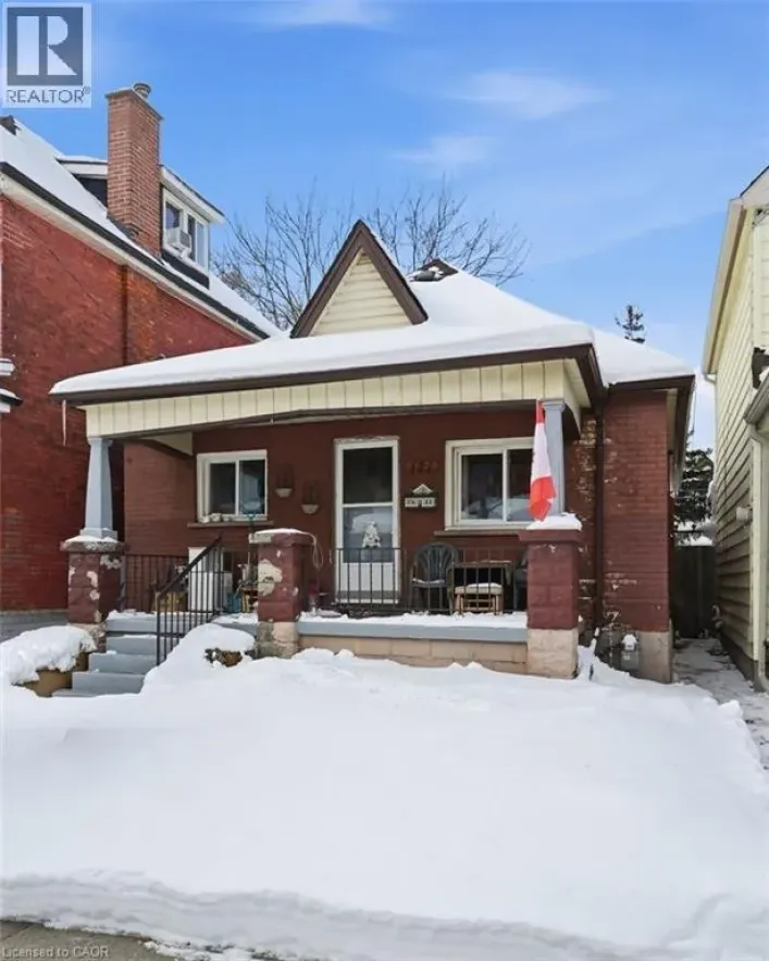 121 GIBSON Avenue, Hamilton