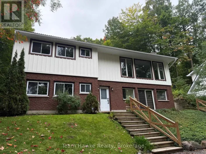 121 GILWOOD PARK DRIVE, Penetanguishene