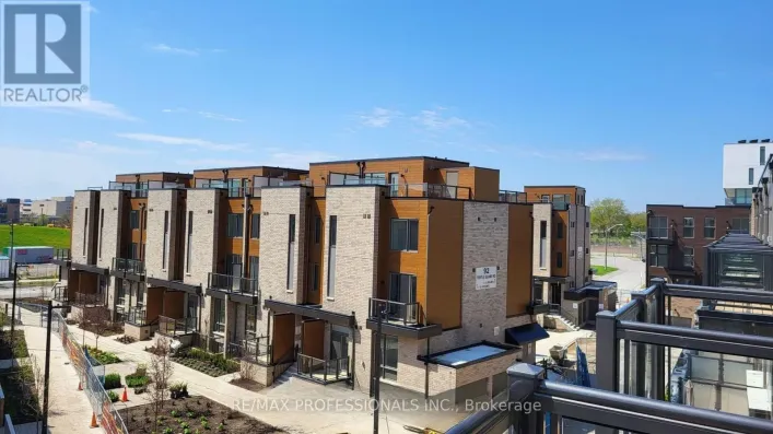 121 GREEN GARDENS BOULEVARD, Toronto
