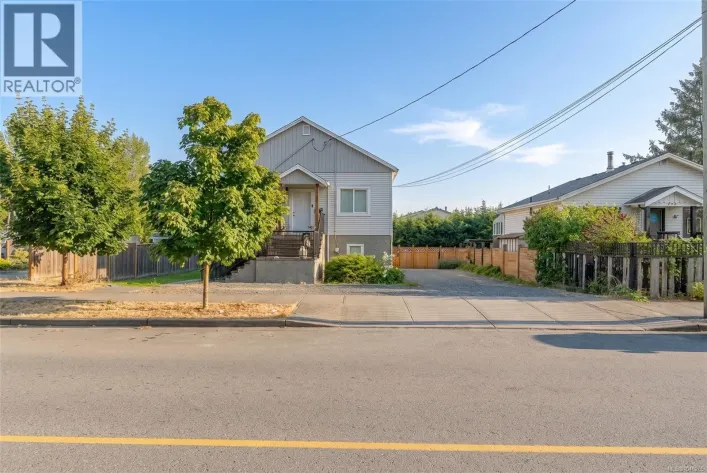 121 Harewood Rd, Nanaimo
