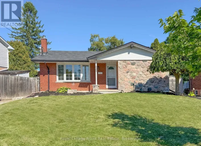 121 LABRADOR DRIVE, Oshawa